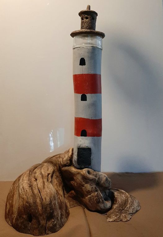 Luonnonmuovaama puu, keramiikka
