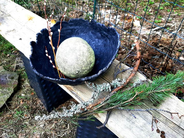 Keramiikkamuna, muotoilubetonipesä